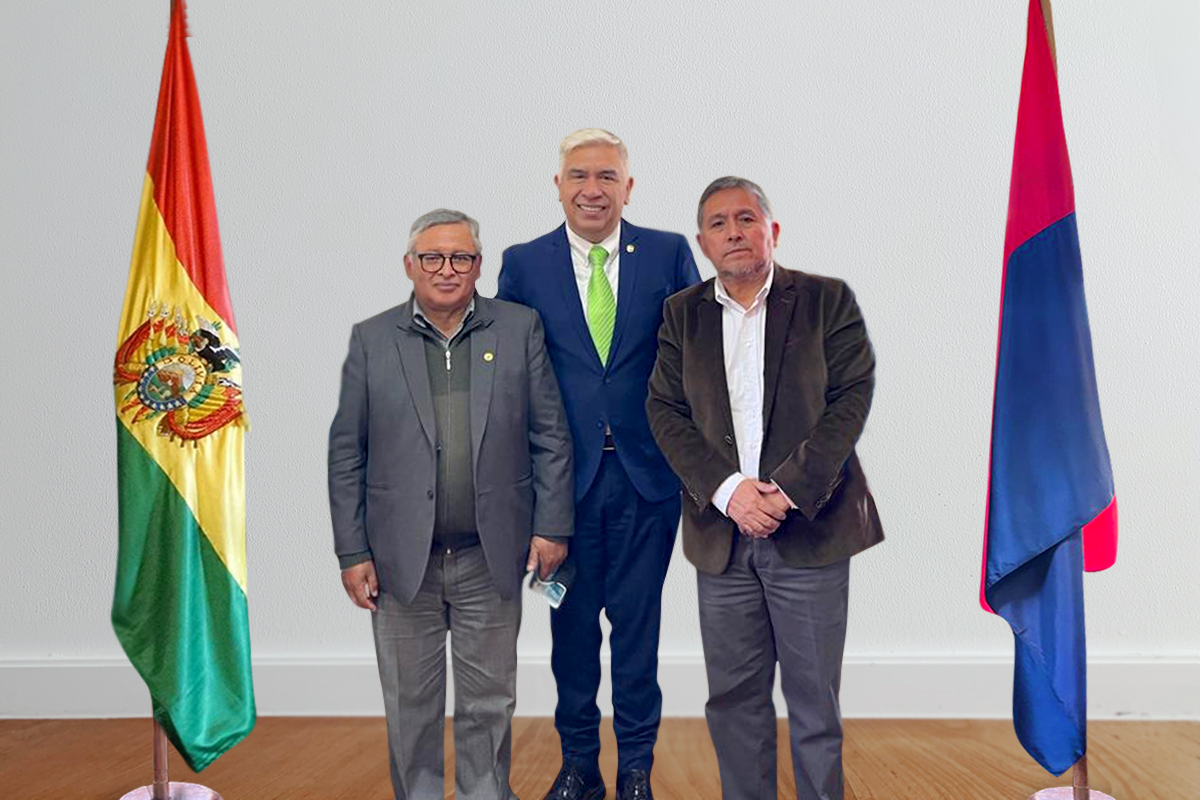 Egresados de maestrías ya pueden iniciar trámite para obtener su grado